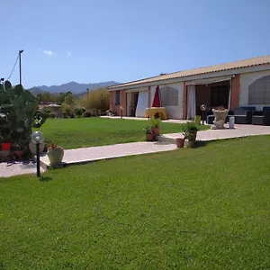 Alloggio per agriturismo L'orto Di Zio Franco, Capoterra